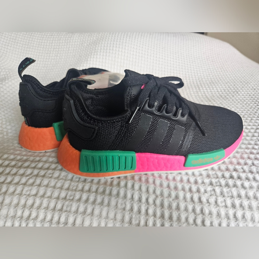 ADIDAS NMD R1 W, Women's 6.5